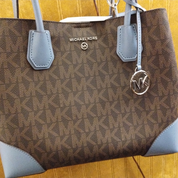 I'm brand new Michael kors purse - Picture 3 of 9